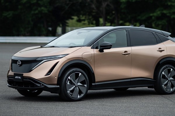Nissan chi hàng tỷ USD cho mục tiêu 50% doanh số bán ô tô là xe điện