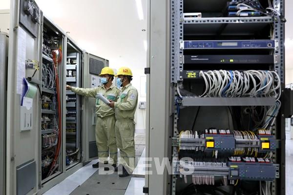 Vận hành ổn định hệ thống điện nhờ hệ thống viễn thông dùng riêng