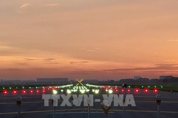 Sân bay Tân Sơn Nhất đưa vào khai thác hai đường băng
