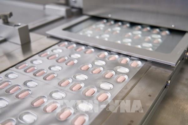 Pfizer sẵn sàng bàn giao thuốc điều trị COVID-19 để phân phối khắp châu Âu và Mỹ