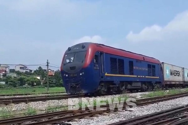 Tàu container chạy thẳng châu Âu: Mở ra trục vận tải đường sắt mới