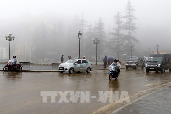 Lào Cai: Sương muối phủ trắng đỉnh Fansipan