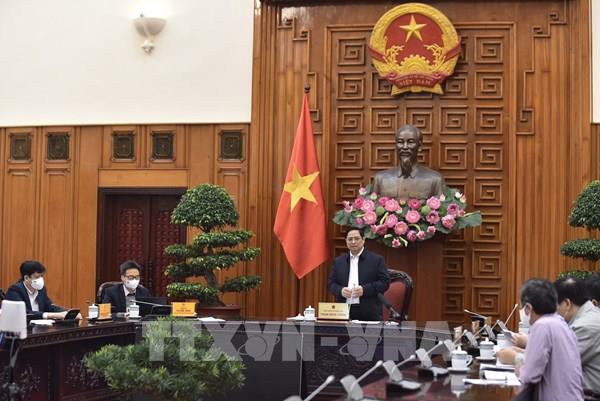 Vaccine, thuốc điều trị và ý thức của người dân có tính chất rất cơ bản, quan trọng trong phòng, chống dịch