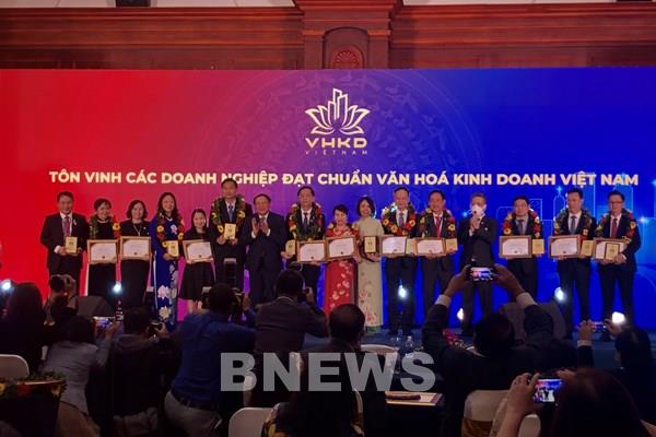 Vinh danh 10 doanh nghiệp đạt chuẩn văn hóa kinh doanh Việt Nam