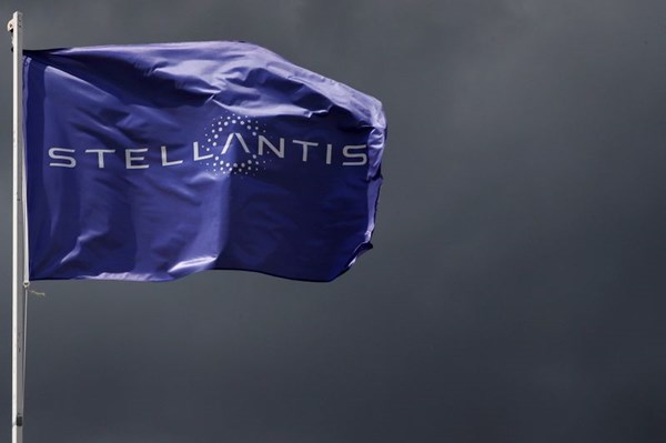 Stellantis liên doanh với LG xây dựng nhà máy pin xe điện ở Canada