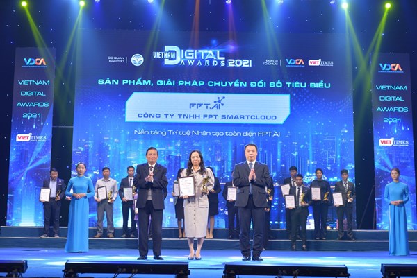 FPT.AI đạt giải thưởng Chuyển đổi số Việt Nam 2021