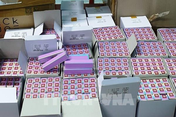 Phát hiện vụ vận chuyển gần 1.400 thỏi son không có hóa đơn chứng từ