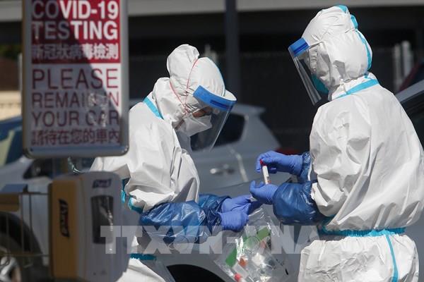 Số ca nhập viện và tử vong vì COVID-19 gia tăng tại Mỹ