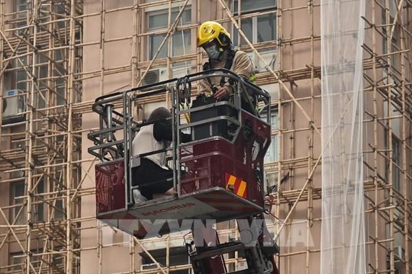 150 người vẫn mắc kẹt trong vụ cháy Trung tâm Thương mại tại Hong Kong (Trung Quốc)