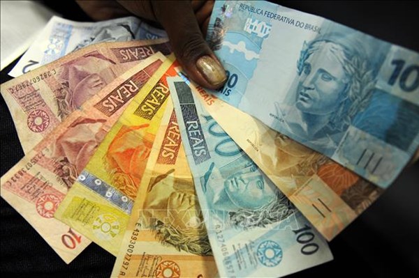 Brazil tăng lãi suất lần thứ 12 liên tiếp