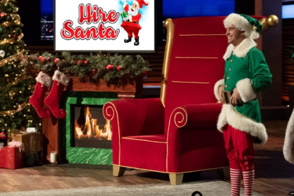 Mỹ thiếu trầm trọng ông già Noel mùa Giáng sinh 2021