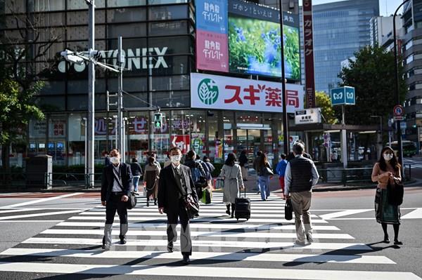 日本の労働市場はパンデミック後も回復を続けている