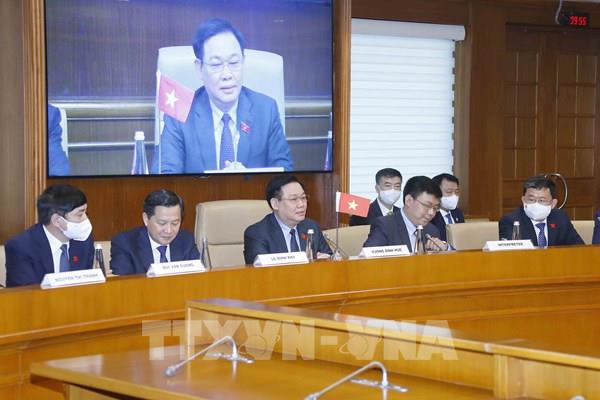 Chủ tịch Quốc hội Vương Đình Huệ tiếp Giám đốc điều hành Tập đoàn Dầu khí Quốc gia Ấn Độ