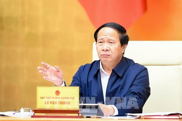 Phó Thủ tướng Lê Văn Thành chỉ đạo không để thiếu xăng dầu
