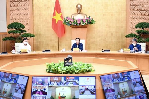Bão muộn, hướng di chuyển bất thường nên không được chủ quan
