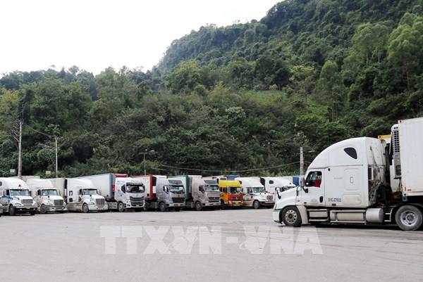 Bộ Công Thương lên tiếng về xe hàng ùn ứ tại cửa khẩu phía Bắc