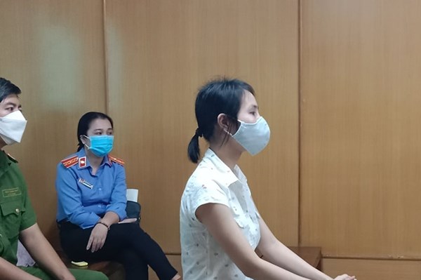 Mang "trái nổ" đi cướp ngân hàng, lĩnh án 19 năm tù