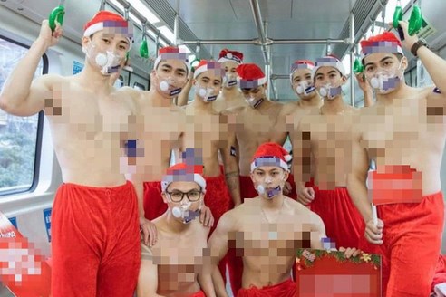 Hà Nội xử phạt Vua Nệm tổ chức quảng cáo phản cảm trên tàu điện Cát Linh - Hà Đông