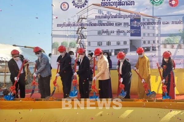 Lào khởi công tòa nhà Cục Xúc tiến doanh nghiệp do Hội người Việt Nam tài trợ