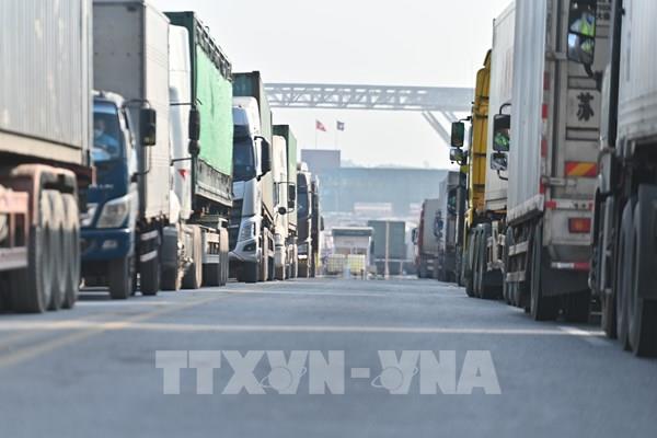 Giải pháp nào cải thiện ùn tắc tại các cửa khẩu đường bộ Việt-Trung?