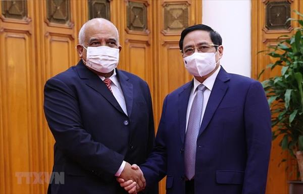 Đại sứ Cuba đánh giá cao chính sách linh hoạt của Việt Nam giúp đẩy lùi dịch bệnh, phục hồi kinh tế