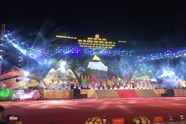 Nhiều hoạt động văn hóa, thể thao và du lịch trong Ngày hội Văn hóa dân tộc Mông lần thứ III