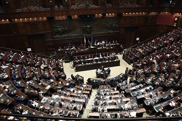 Thượng viện Italy phê chuẩn ngân sách năm 2022