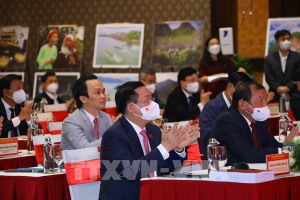 Du lịch Việt Nam: Đón bắt xu thế mở cửa để tránh lỡ nhịp với thế giới