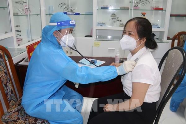 Ngày 27/12, cả nước thêm 14.872 ca mắc COVID-19, có 10.418 ca trong cộng đồng