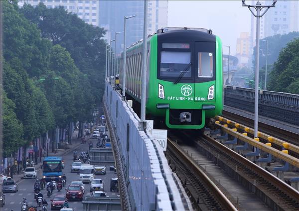 Hà Nội vận hành linh hoạt vận tải hành khách theo diễn biến thực tế thời tiết
