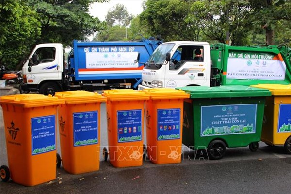 Từ 1/1, hộ gia đình, cá nhân không phân loại rác sẽ bị từ chối thu gom