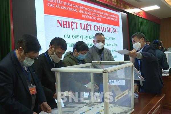 Hà Nội: Huyện Đông Anh tổ chức buổi bốc thăm bàn giao đất dịch vụ 