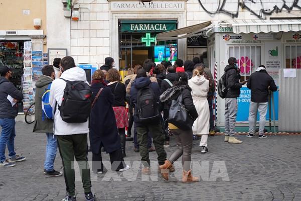 Italy điều chỉnh biện pháp chống dịch