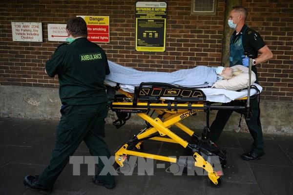 Thế giới lần đầu ghi nhận hơn 1 triệu ca mắc mới COVID-19 mỗi ngày