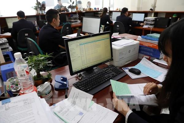 Ngành hải quan thu ngân sách 5 tháng tăng 16,8%