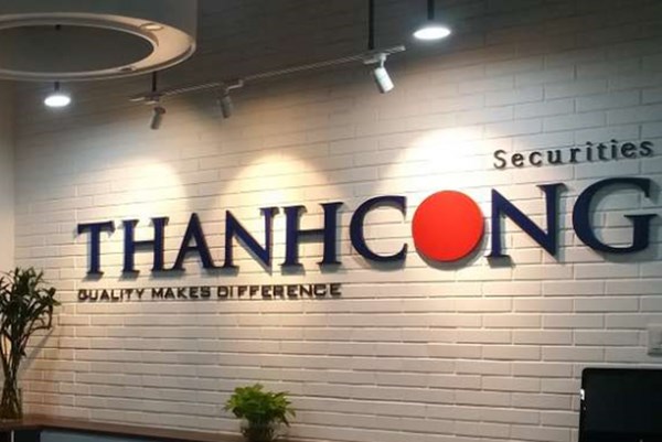 Hai công ty chứng khoán sắp đăng ký niêm yết trên HoSE