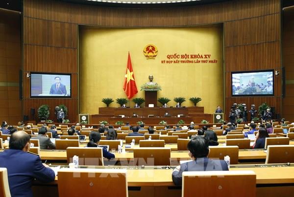 Quốc hội xem xét, quyết định một số vấn đề lớn, quan trọng, có tính chất cấp bách