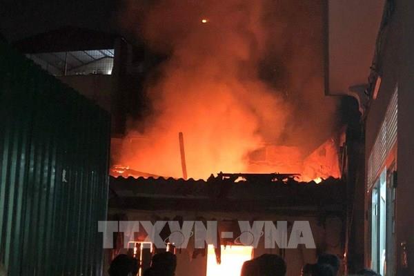 Hà Nội điều tra nguyên nhân vụ cháy phòng trọ khiến 3 người tử vong
