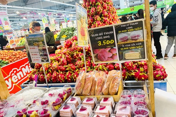 Central Retail hỗ trợ tiêu thụ thanh long cho nông dân