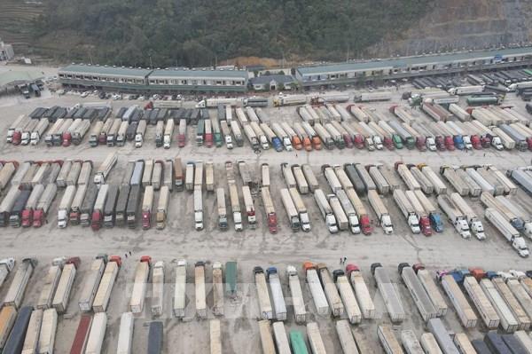 Lạng Sơn khuyến cáo tạm dừng đưa hàng hóa xuất khẩu lên các cửa khẩu