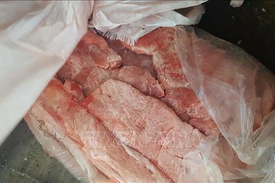 Lào Cai thu giữ 500kg nầm lợn đông lạnh không rõ nguồn gốc, xuất xứ