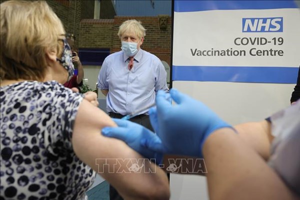 Người trên 65 tuổi mắc COVID-19 dễ mắc các bệnh khác trong vòng 1 năm