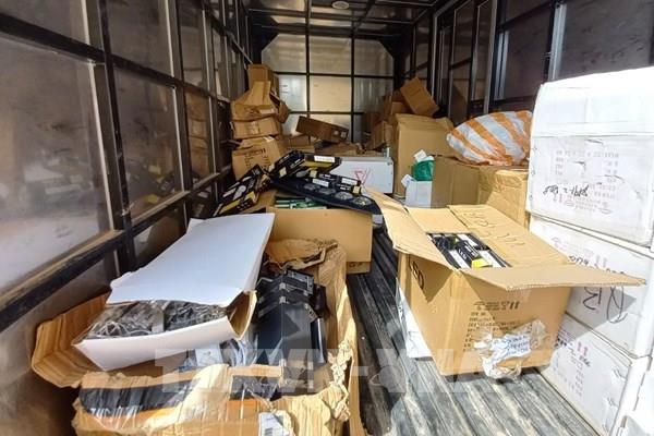 Bắt hàng trăm triệu đồng hàng điện tử, điện máy không rõ nguồn gốc