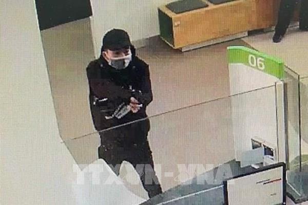 Xử lý thế nào với "thần sấm" Kawasaki mua bằng tiền cướp ngân hàng?