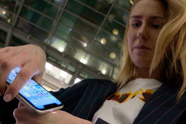 Thụy Điển phát triển chip điện tử cấy dưới da chứng nhận tiêm COVID-19