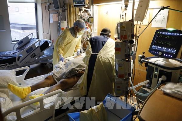 Làn sóng Omicron xáo trộn đời sống kinh tế - xã hội tại Mỹ