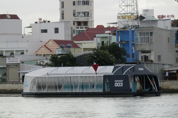 Hà Lan triển khai dự án thí điểm thu gom rác trên sông Hậu