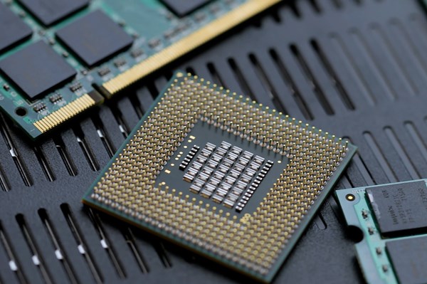 Căng thẳng Nga-Ukraine tác động tiêu cực tới nguồn cung chip cho thị trường Mỹ