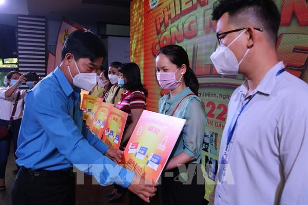 Số công nhân ở lại TP Hồ Chí Minh đón Tết Nhâm Dần 2022 tăng 30%