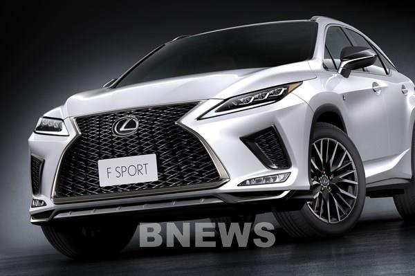 Lexus F SPORT lần đầu tiên xuất hiện tại Việt Nam giá bao nhiêu?